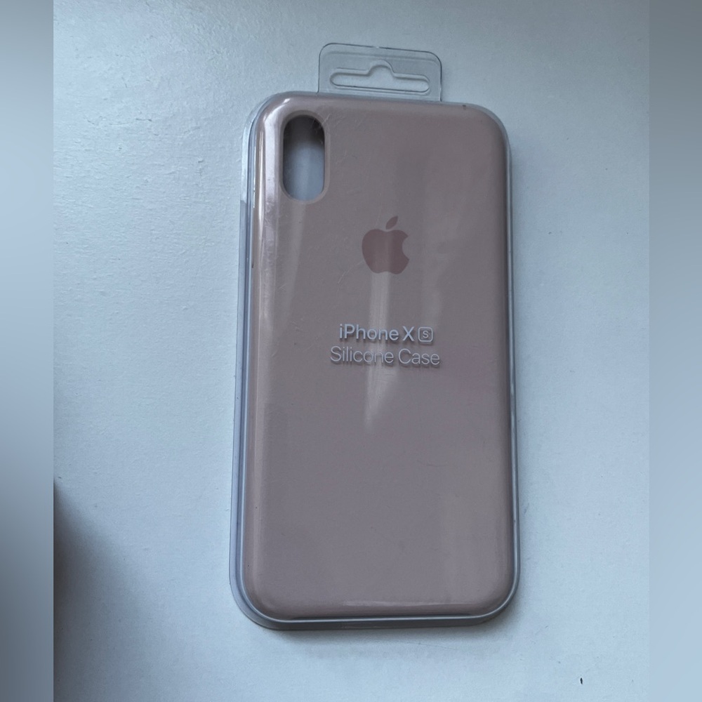 Apple iPhone XS Silicone Case in Soft Pink
